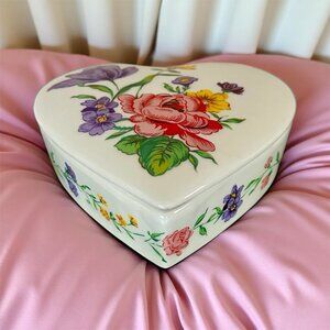 Vintage Porcelain Trinket Box Floral Heart Shape Jewelry Vanity Gift Italy 6”